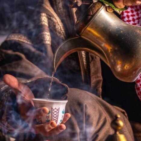 ما هي العلاقة التي تستحق أن تنال شرف الصداقة ؟